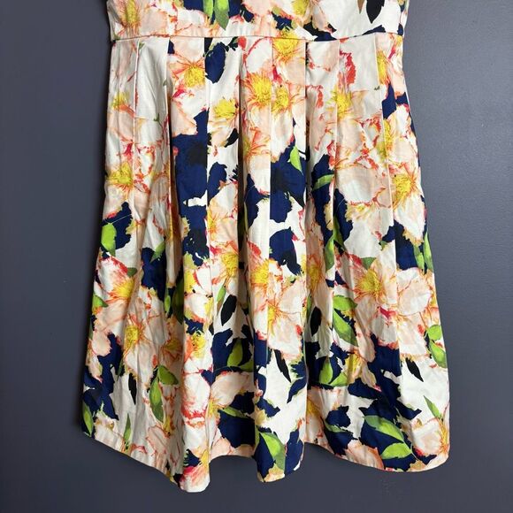 J. Crew V Neck Fit & Flare Blue Floral Dress Cotton Spandex Size 8 Spring Summer - Picture 4 of 9